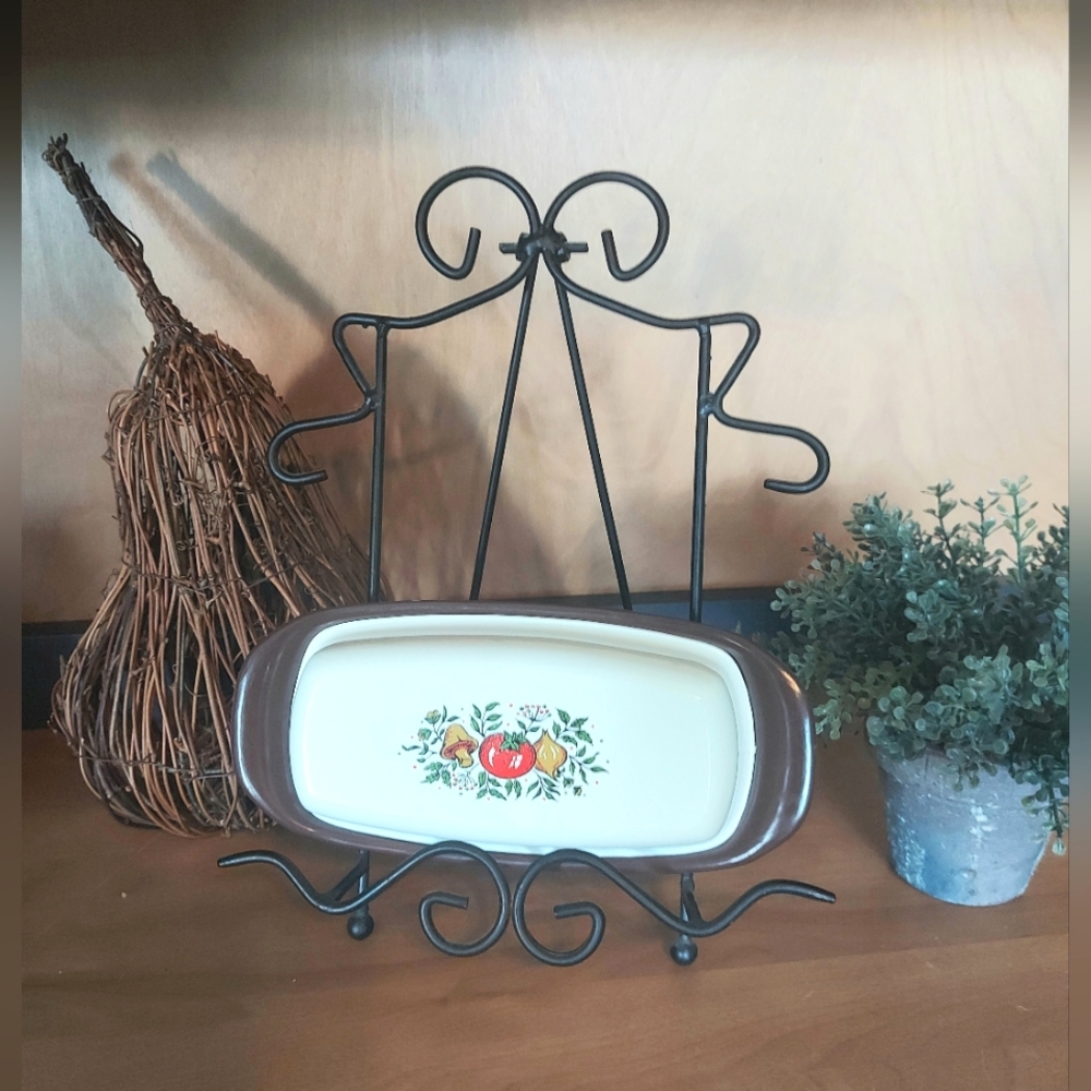 Vintage 1970's Sterlite Gourmet Garden tablemates butter dish